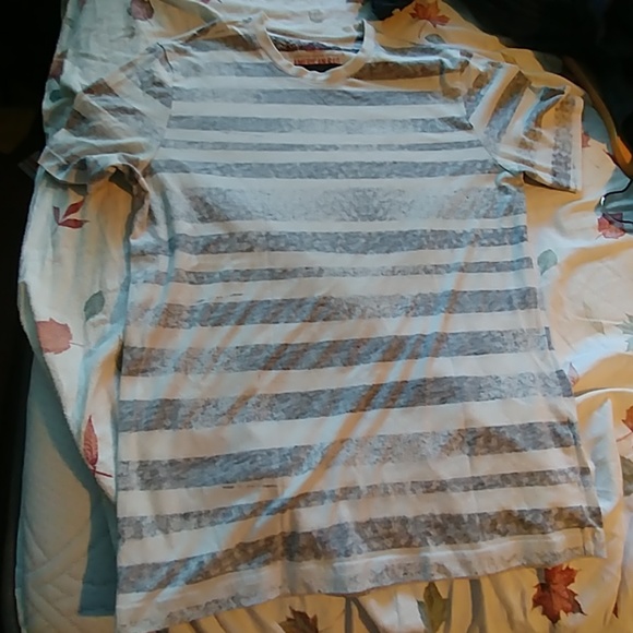 Shirt - Picture 2 of 3